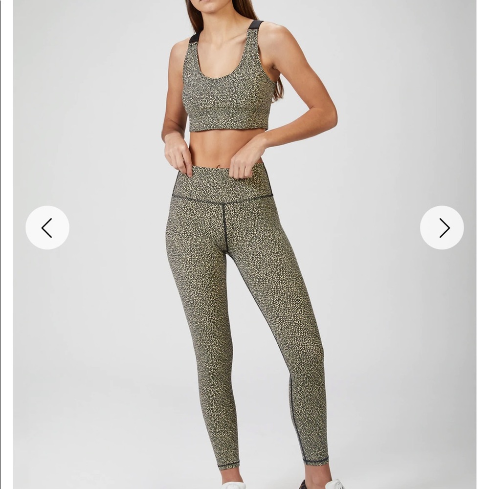 Large Varley Luna Legging and Edra Bra Set in Mixed Pebble